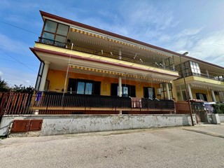 Quadrilocale in Vendita a San Felice a Cancello, 129'000&euro;, 165 m²