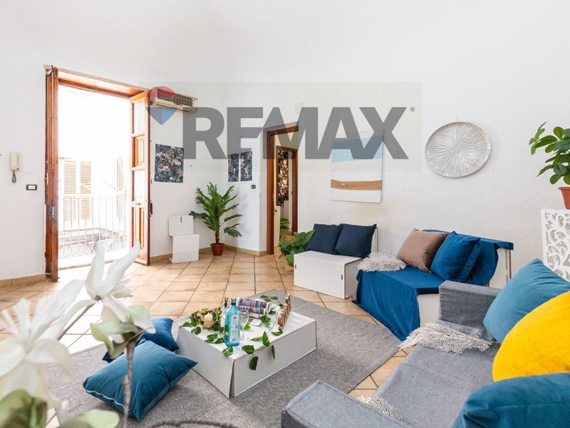 Appartamento in Vendita a Catania, 98'000&euro;, 115 m²