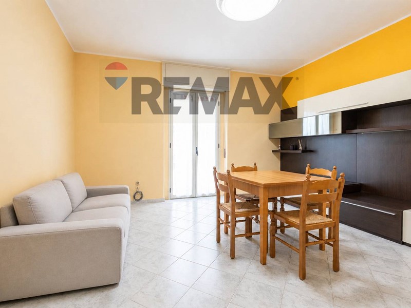 Trilocale in Affitto a Catania, 700&euro;, 129 m²