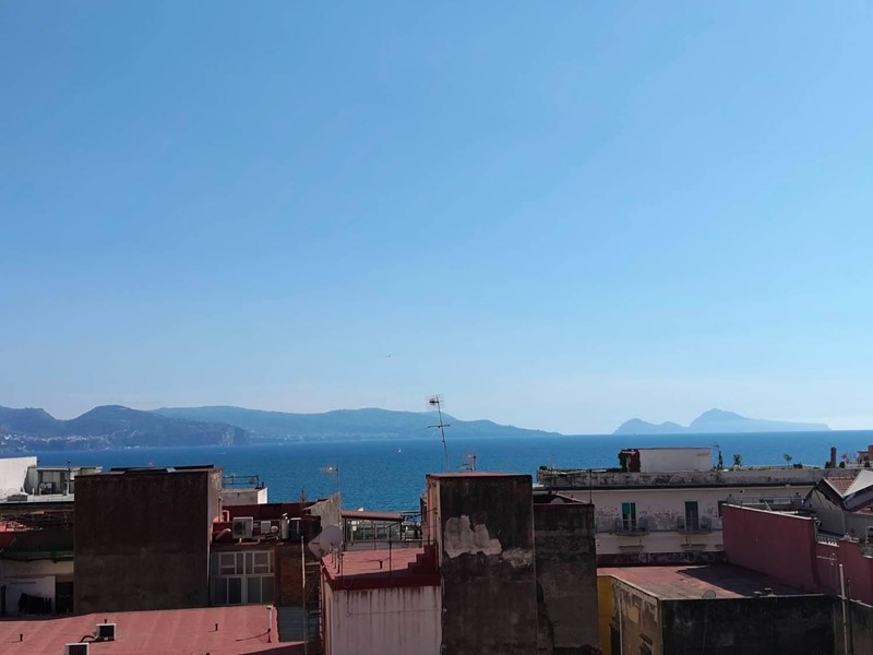 Attico in Vendita a Torre Annunziata, 470'000&euro;, 200 m²