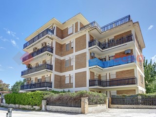 Trilocale in Vendita a Latina, 160'000&euro;, 79 m²