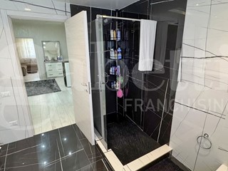 Appartamento in Vendita a Olbia, 600'000&euro;, 300 m², arredato