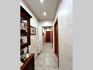 Trilocale in Vendita a Foggia, 130'000&euro;, 95 m²