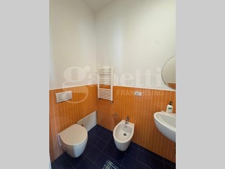 Appartamento in Vendita a Bari, 215'000&euro;, 130 m²