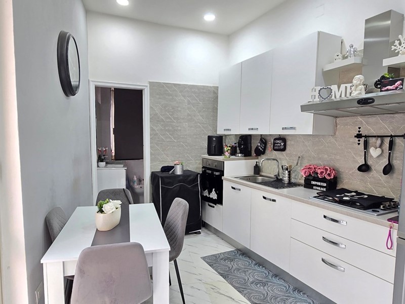 Bilocale in Vendita a Casoria, 90'000&euro;, 65 m²