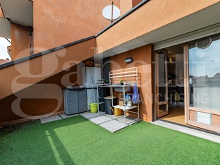 Attico in Vendita a Milano, 480'000&euro;, 110 m², arredato, con Box