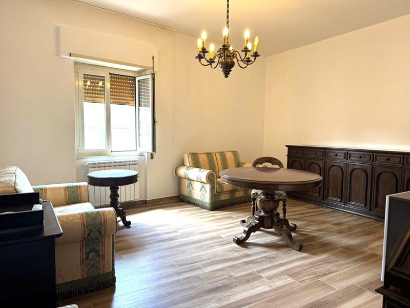 Appartamento in Vendita a Colleferro, 150'000&euro;, 140 m²