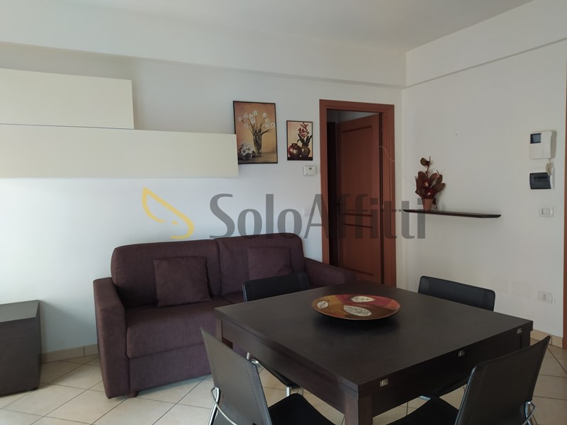 Bilocale in Affitto a Terni, zona Centrale, 420&euro;, 45 m², arredato, con Box