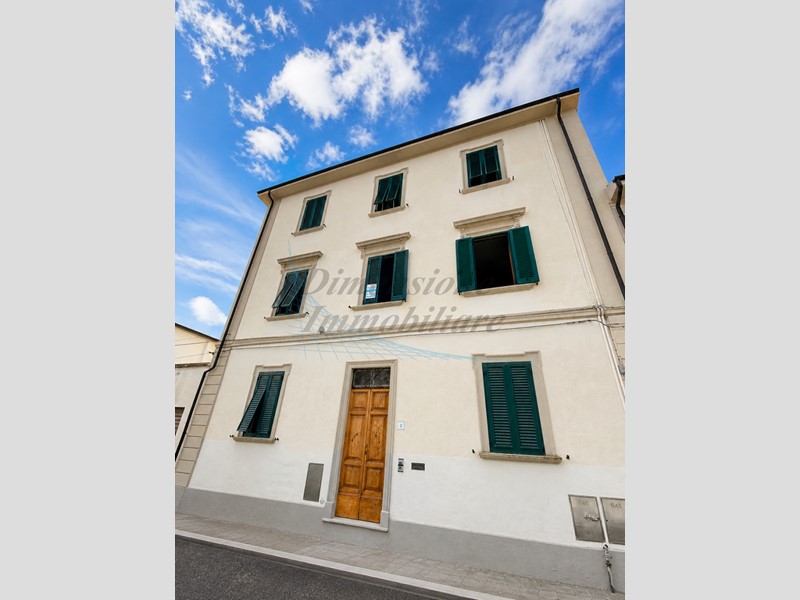 Trilocale in Vendita a Cecina, 119'000&euro;, 68 m²
