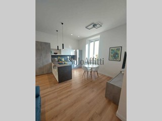 Bilocale in Affitto a Milano, zona Buenos Aires - Venezia, 1'550&euro;, 50 m², arredato