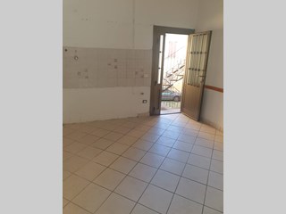 Quadrilocale in Vendita a Albese con Cassano, 85'000&euro;, 88 m²