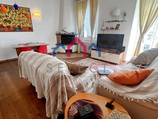 Appartamento in Vendita a Borgo a Mozzano, 240'000&euro;, 150 m²