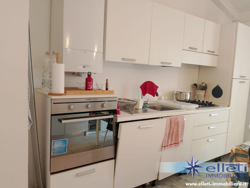 Appartamento in Vendita a Massa, zona Marina di Massa, 580'000&euro;, 109 m², arredato