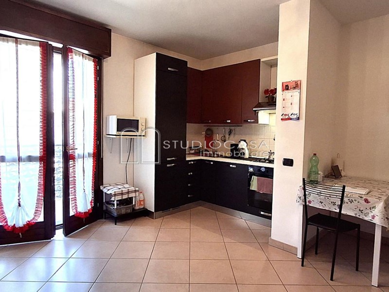 Trilocale in Vendita a Cascina, 185'000&euro;, 70 m², con Box