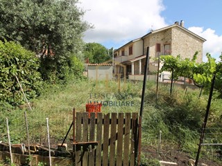 Quadrilocale in Vendita a Casole d'Elsa, zona Mensano, 95'000&euro;, 90 m²