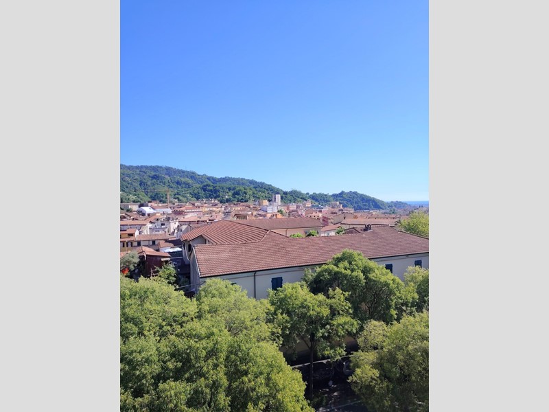 Quadrilocale in Vendita a Carrara, 159'000&euro;, 100 m²