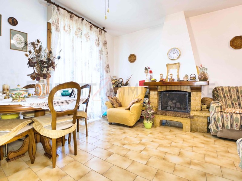 Quadrilocale in Vendita a Piombino, zona Riotorto, 160'000&euro;, 90 m², arredato