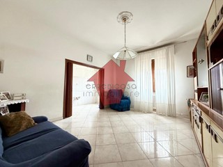 Appartamento in Vendita a Vinci, zona Sovigliana, 270'000&euro;, 115 m², con Box