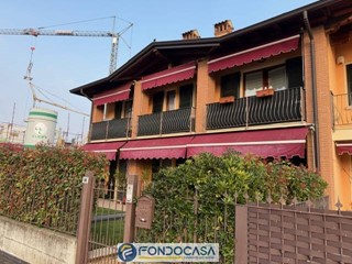 Trilocale in Vendita a Erbusco, 165'000&euro;, 103 m²