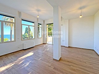 Appartamento in Vendita a Sanremo, 470'000&euro;, 126 m²