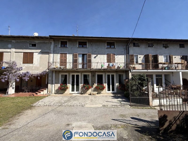 Bilocale in Vendita a Cazzago San Martino, 105'000&euro;, 64 m²