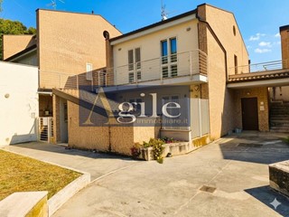 Appartamento in Vendita a Acquaviva Picena, 165'000&euro;, 100 m²