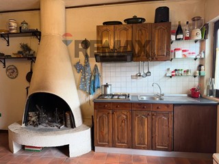 Trilocale in Vendita a Campo di Giove, 70'000&euro;, 50 m², con Box