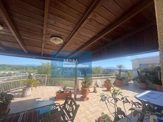 Attico in Vendita a Nettuno, 159'000&euro;, 96 m²