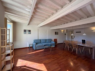 Appartamento in Affitto a Pisa, 1'500&euro;, 110 m²