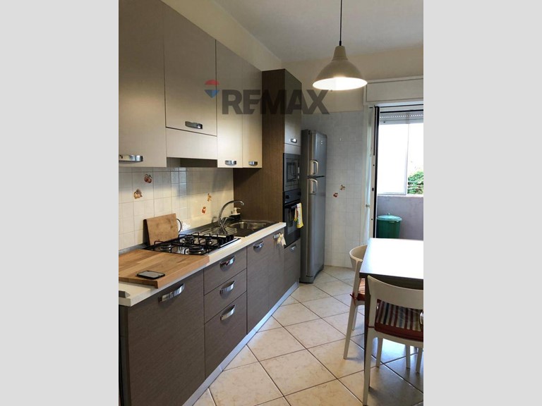 Quadrilocale in Affitto a Siracusa, 700&euro;, 105 m²