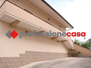 Trilocale in Affitto a Ruviano, 380&euro;, 100 m²