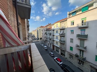 Trilocale in Vendita a Torino, 110'000&euro;, 84 m²