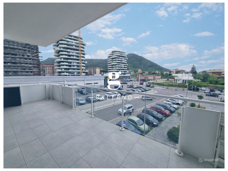 Trilocale in Vendita a Salerno, 350'000&euro;, 73 m²