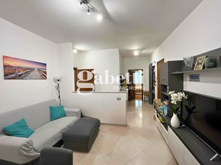 Bilocale in Vendita a Torino, 129'000&euro;, 65 m²