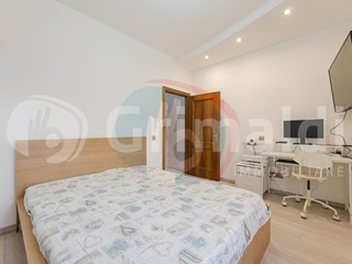Appartamento in Vendita a Cadoneghe, 225'000&euro;, 107 m², arredato, con Box