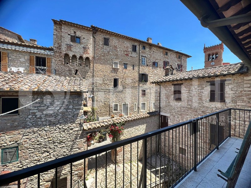 Trilocale in Vendita a Corciano, 185'000&euro;, 75 m²