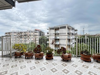 Appartamento in Vendita a Bari, 670'000&euro;, 200 m²