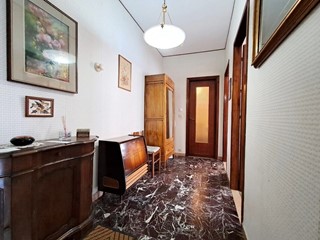 Trilocale in Vendita a Loano, zona Poeti - Musicisti, 229'000&euro;, 73 m², arredato