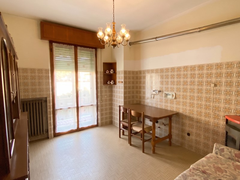 Trilocale in Vendita a Novafeltria, zona Secchiano, 97'000&euro;, 87 m²