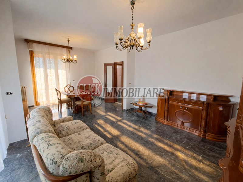 Appartamento in Vendita a Vicchio, 175'000&euro;, 110 m², con Box