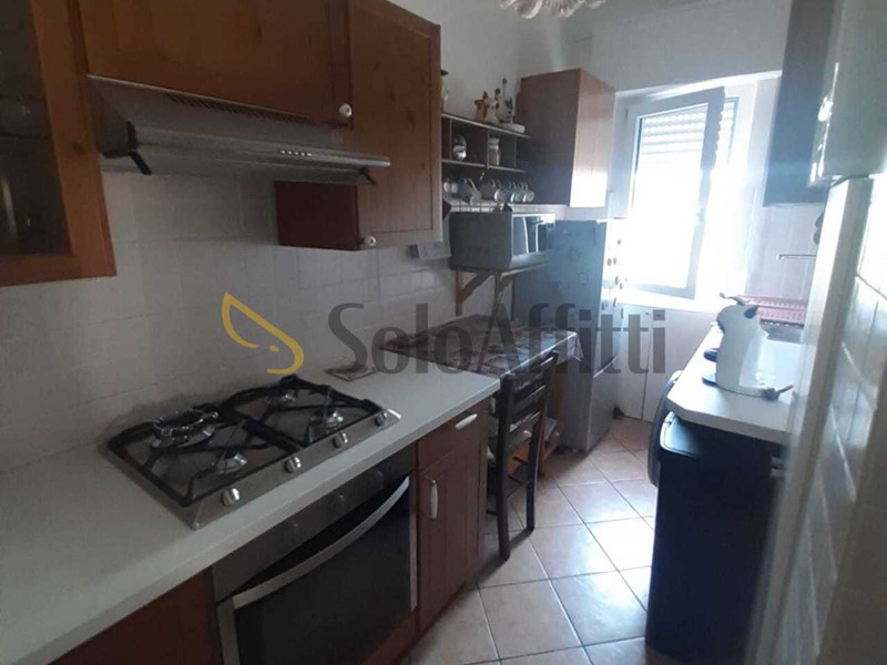 Trilocale in Affitto a Brescia, 750&euro;, 70 m², arredato