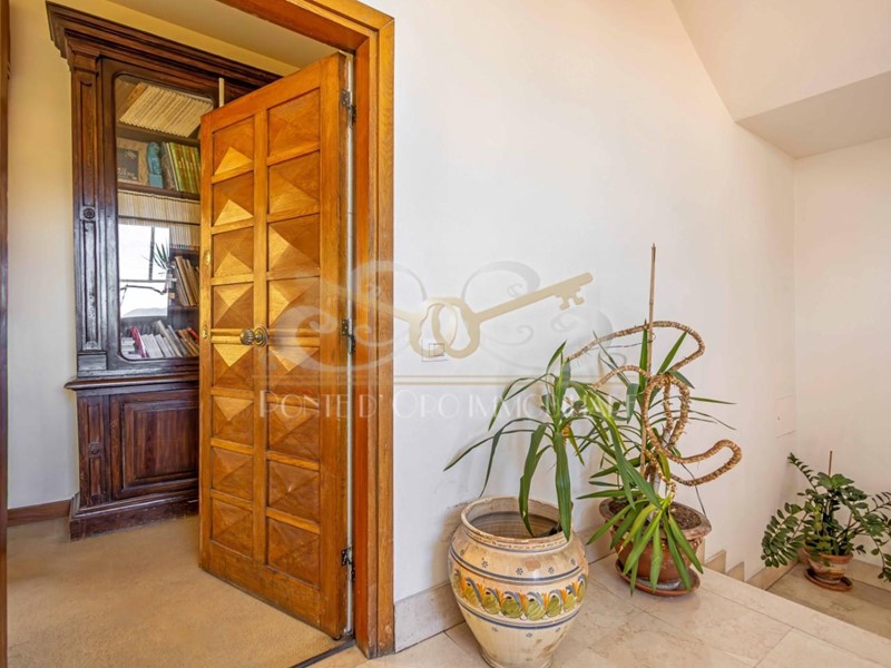 Attico in Vendita a Pisa, 620'000&euro;, 252 m²