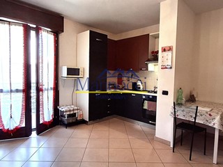 Trilocale in Vendita a Cascina, 185'000&euro;, 70 m², con Box