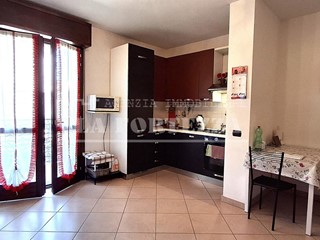 Trilocale in Vendita a Cascina, 185'000&euro;, 70 m², con Box