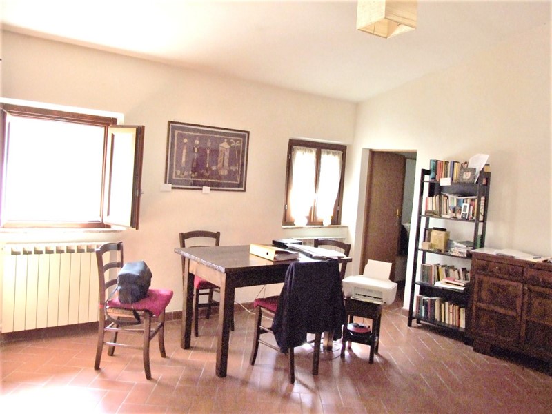 Quadrilocale in Vendita a Vicopisano, zona San Giovanni Alla Vena, 108'000&euro;, 70 m²
