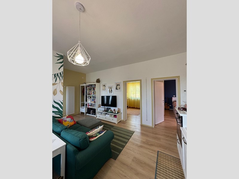Trilocale in Vendita a Lucca, zona San Quirico di Moriano, 185'000&euro;, 60 m², con Box