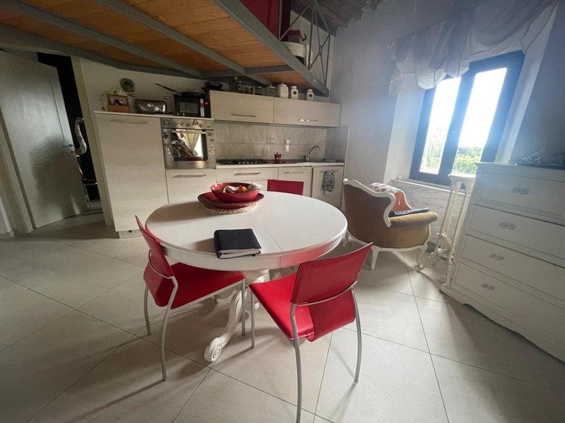 Quadrilocale in Vendita a Carrara, zona Fossola, 130'000&euro;, 75 m², arredato