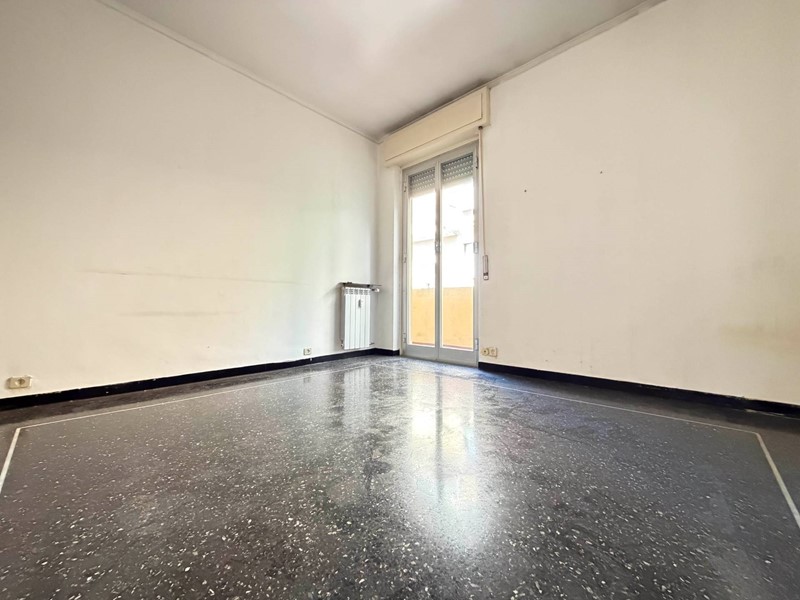 Appartamento in Vendita a Genova, 59'000&euro;, 65 m²