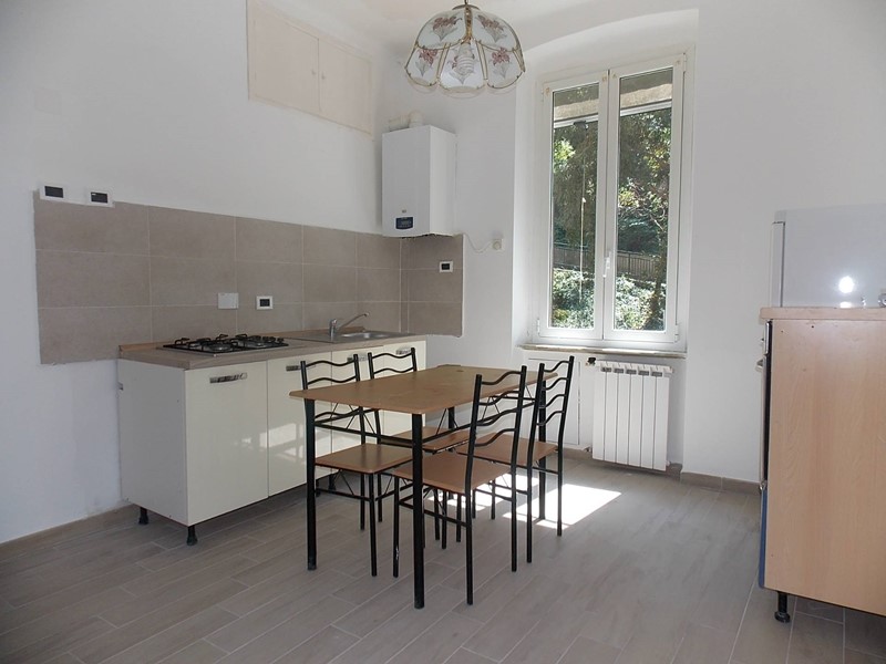 Appartamento in Vendita a Genova, 67'000&euro;, 65 m²