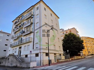 Trilocale in Vendita a Ascoli Piceno, 65'000&euro;, 77 m²